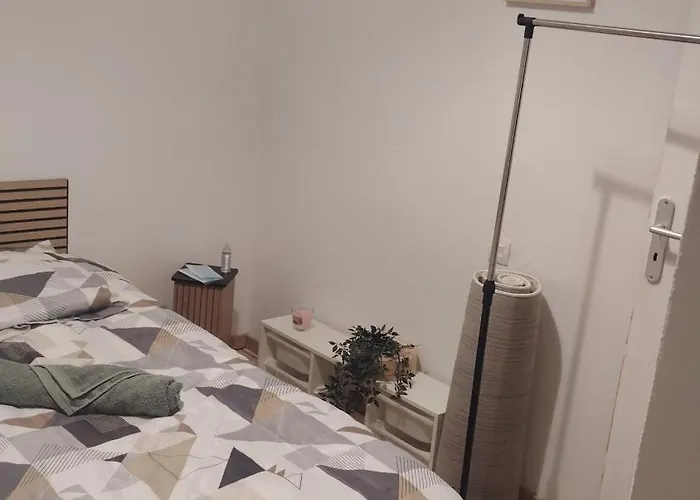 Les De Anne Laure Homestay